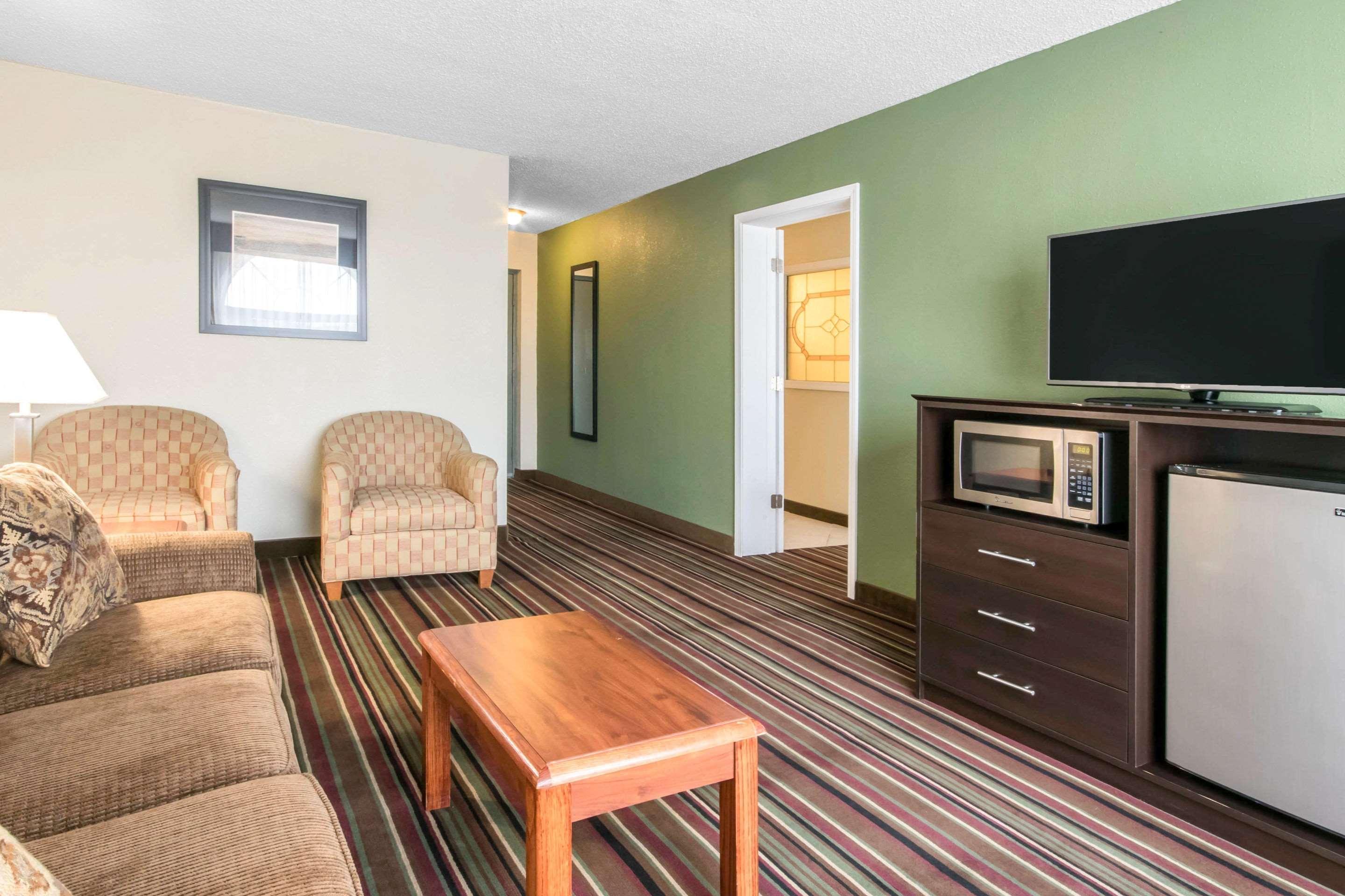 Quality Inn & Suites Horse Cave Εξωτερικό φωτογραφία