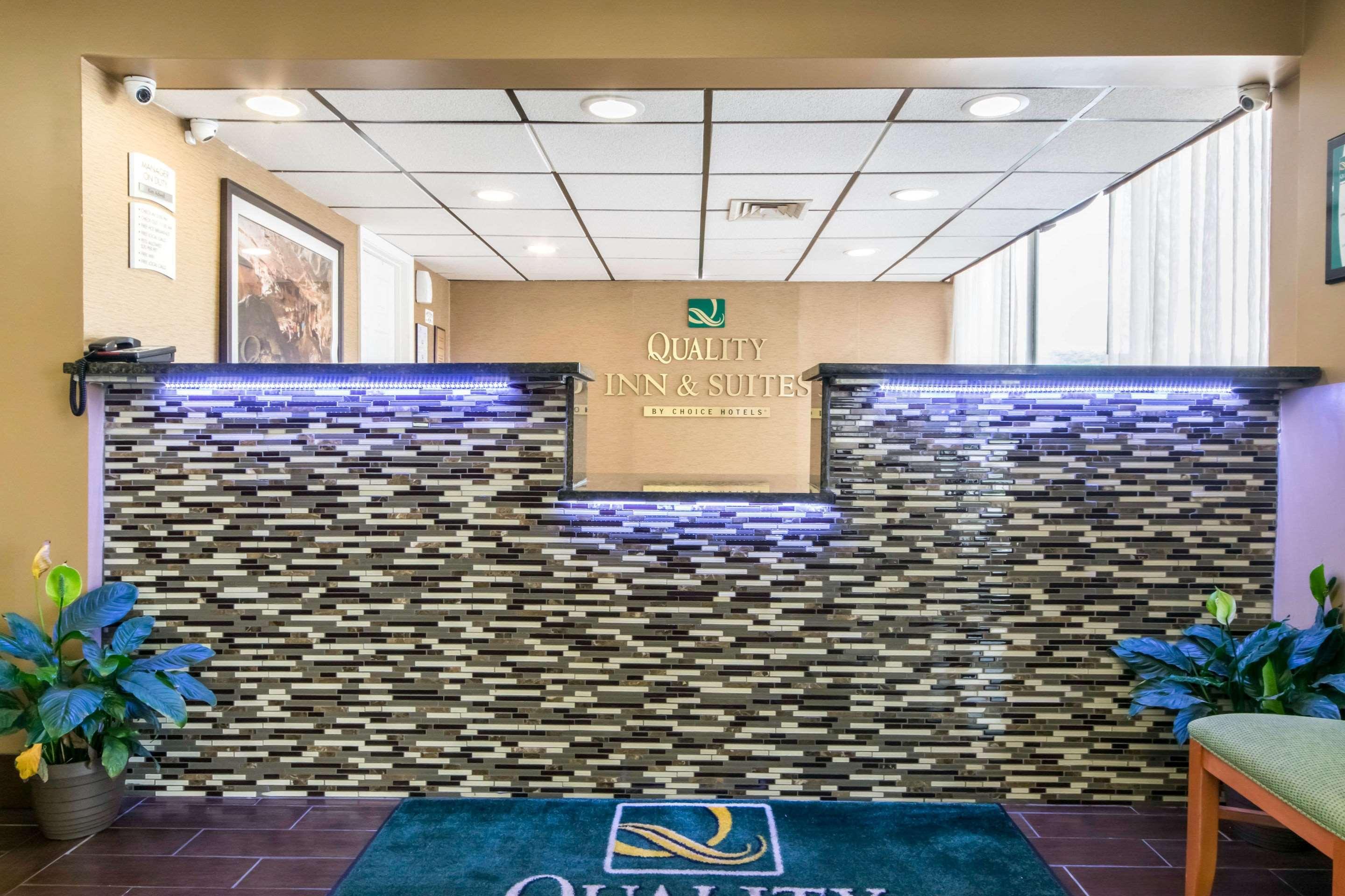 Quality Inn & Suites Horse Cave Εξωτερικό φωτογραφία