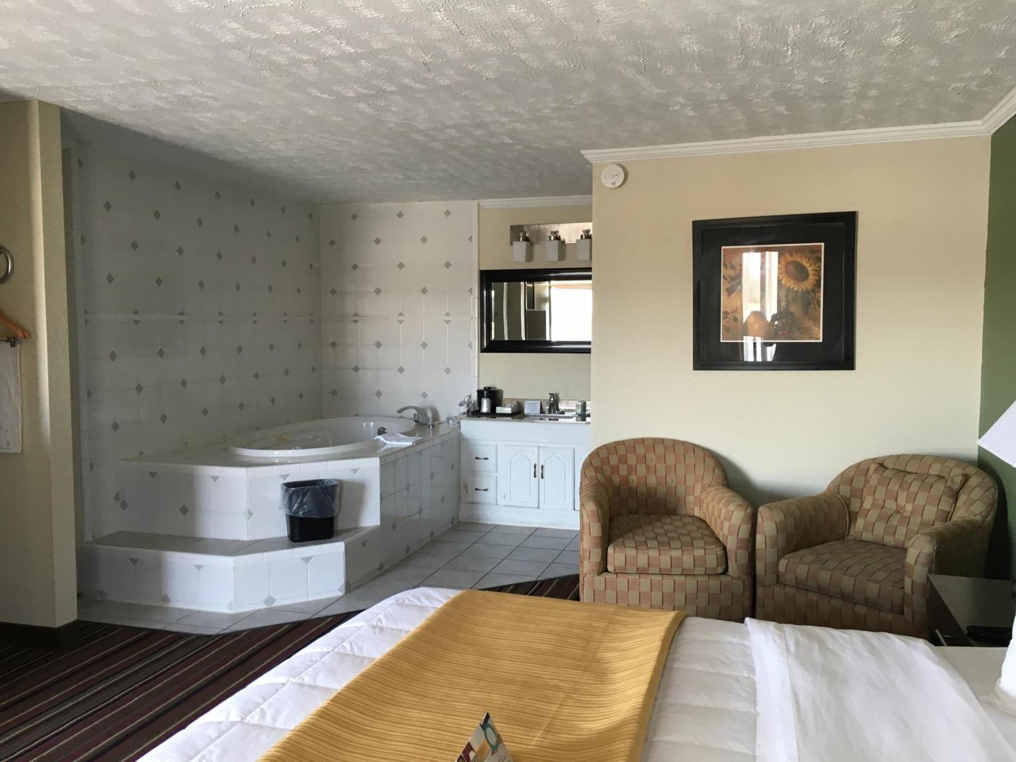 Quality Inn & Suites Horse Cave Εξωτερικό φωτογραφία
